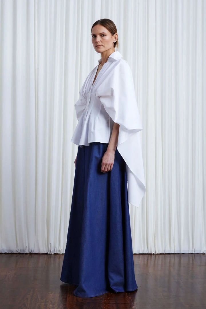 Resilient Shirt, white cotton draped back fitted shirt