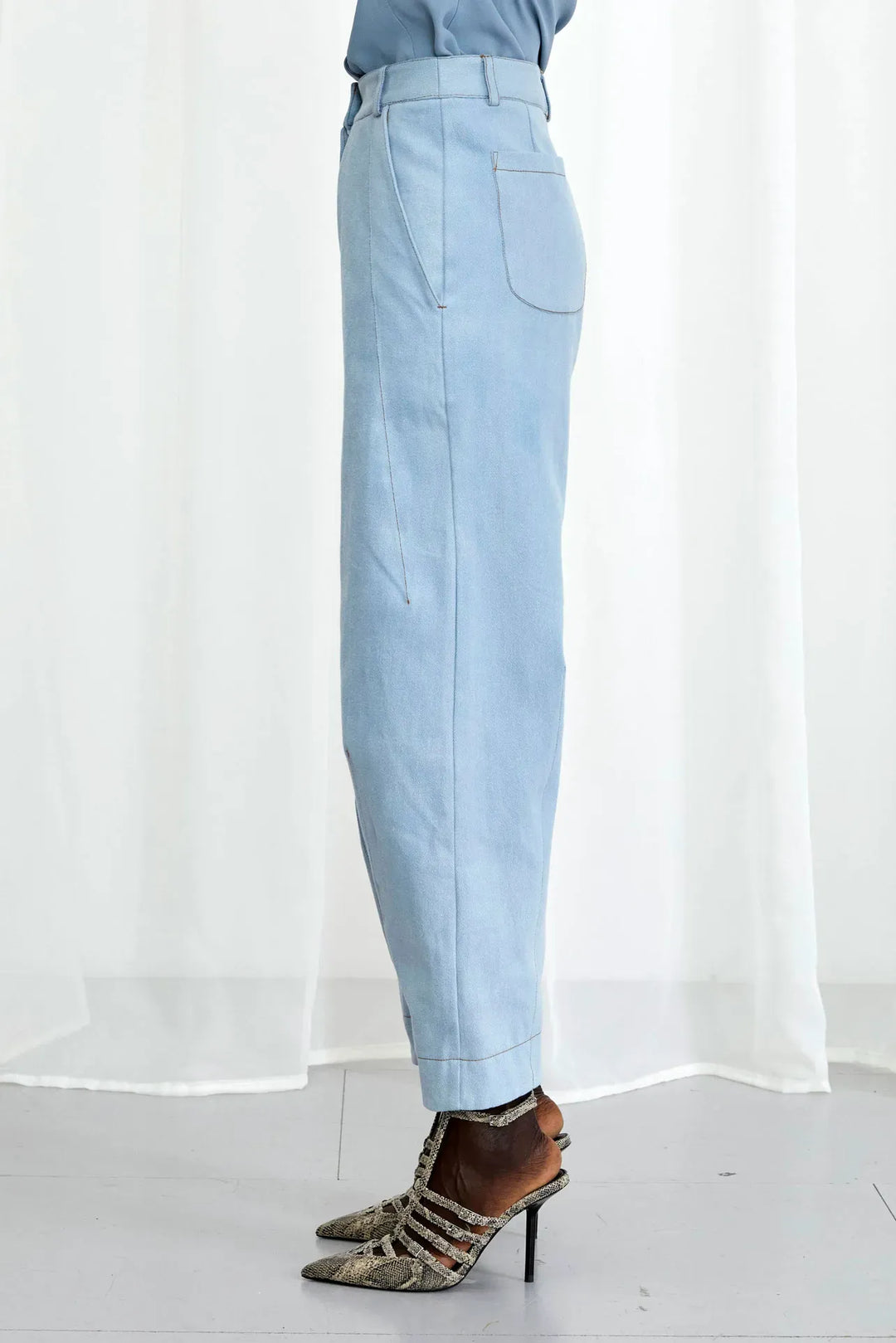 Waves Jeans, blue denim barrel jeans